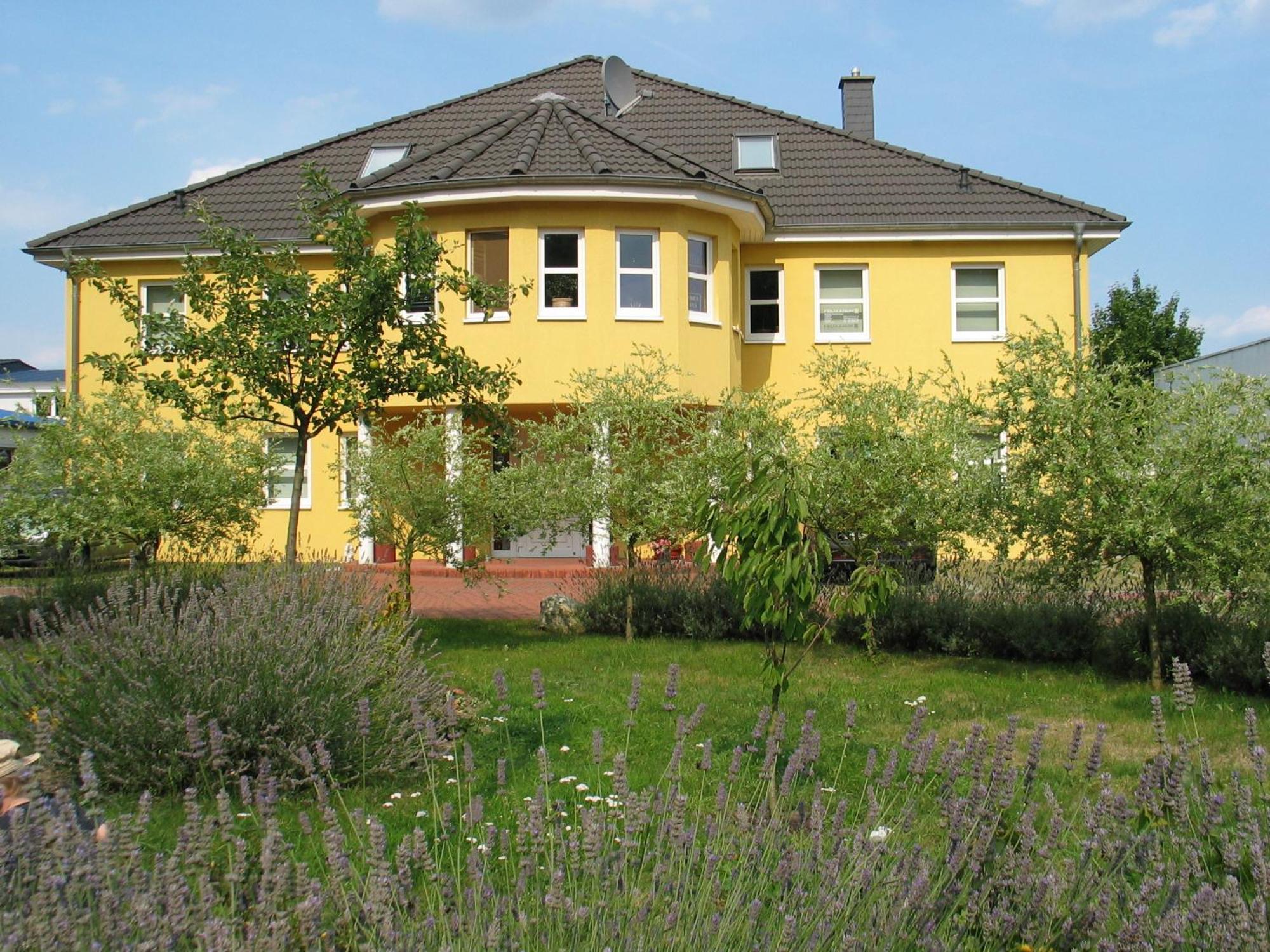 Felixanum Hotel & Galerie Isernhagen Esterno foto